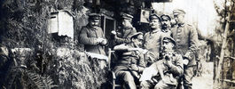 Groupe d'officiers et de sous-officiers allemands sur le front d'Argonne en novembre 1915