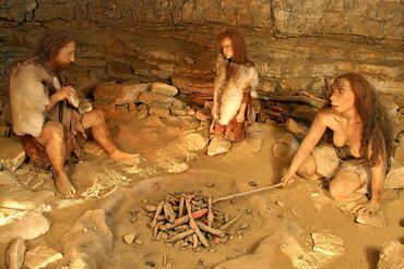 15199_vignette_Mannequins-Neandertaliens.jpg