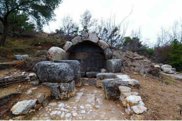 Monumental Tomb of Pesqop