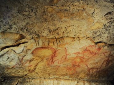 Peintures pariétales (28 000 ans)