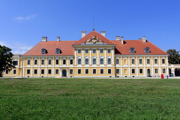 Dvorac Eltz - Gradski muzej Vukovar