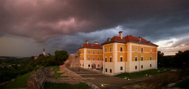 Dvorac Odeschalchi